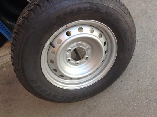ยางอะไหล่ bridgestone dueler 255-65-17 ปี 13 พร้อมกะทะ