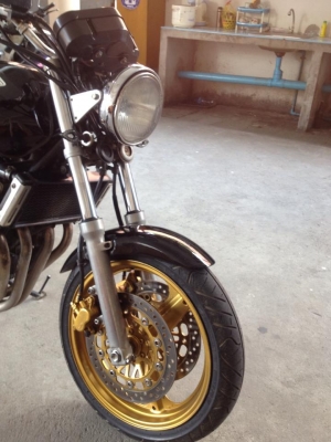 CB400 SF ปี 93-94 ราคา 47500 บาท CB400 SF ปี 93-94 ราคา 47500 บาท