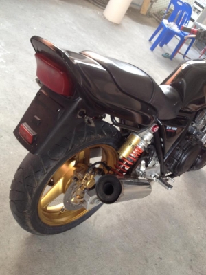 CB400 SF ปี 93-94 ราคา 47500 บาท CB400 SF ปี 93-94 ราคา 47500 บาท