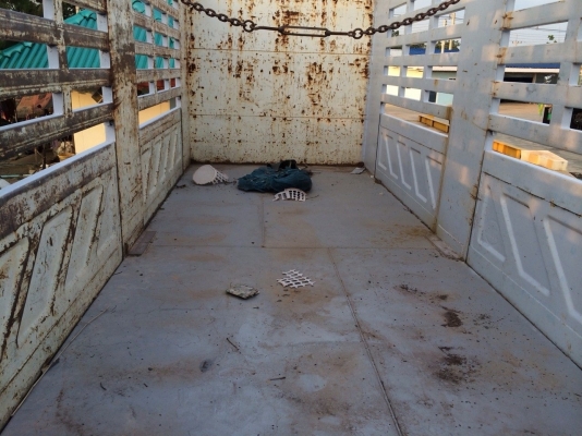 ขายกะบะสามมิตรไม่ดั้ม ยาว 6.20เมตร สูง 2.20เมตร ขายกะบะสามมิตรไม่ดั้ม ยาว 6.20เมตร สูง 2.20เมตร