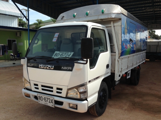 ISUZU NKR ปี 2549 เครื่อง 130 แรงเทอร์โบ 6ล้อเล็ก ยาว 4.30 เมตร