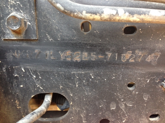 ISUZU NKR ปี 2549 เครื่อง 130 แรงเทอร์โบ 6ล้อเล็ก ยาว 4.30 เมตร