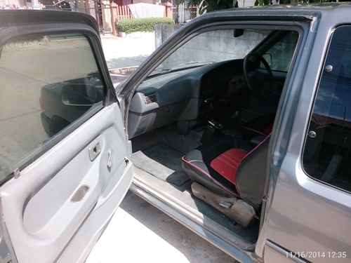 ขายด่วนTOYOTA MIGHTY-X แค๊ป ปี 37 เครื่องดีมากแน่นๆ พวงมาลัยเพาเวอร์ ล้อแม็ก