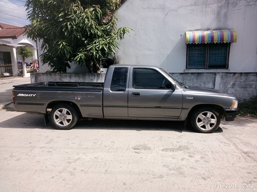 ขายด่วนTOYOTA MIGHTY-X แค๊ป ปี 37 เครื่องดีมากแน่นๆ พวงมาลัยเพาเวอร์ ล้อแม็ก