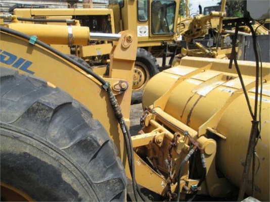 รถตัก FOREDlL สนใจติดต่อ 081 - 6079515 รถตัก FOREDlL สนใจติดต่อ 081 - 6079515