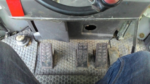 รถตัก FOREDlL สนใจติดต่อ 081 - 6079515 รถตัก FOREDlL สนใจติดต่อ 081 - 6079515