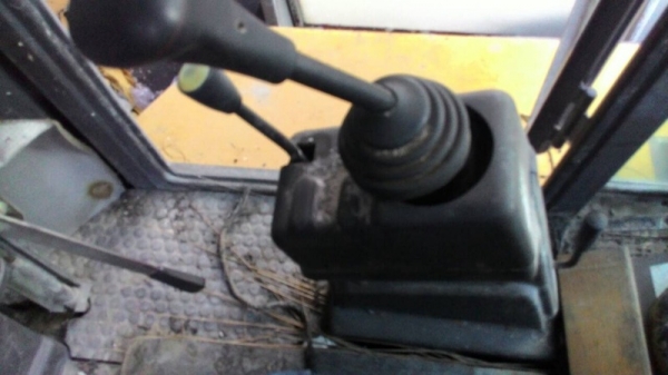 รถตัก FOREDlL สนใจติดต่อ 081 - 6079515 รถตัก FOREDlL สนใจติดต่อ 081 - 6079515