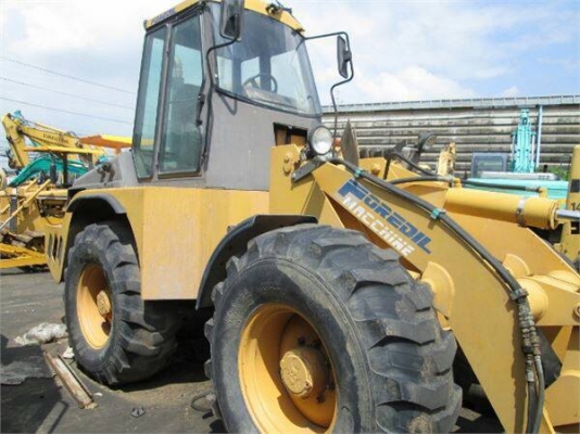 รถตัก FOREDlL  สนใจติดต่อ 081 - 6079515