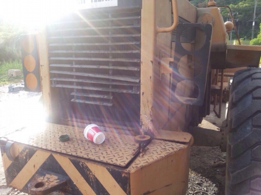 รถตัก CAT  910.  สนใจติดต่อ 081 - 6079515