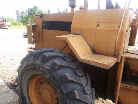 รถตัก CAT  910.  สนใจติดต่อ 081 - 6079515