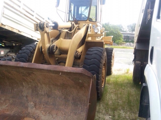 รถตัก CAT  926.  สนใจติดต่อ 081 - 6079515