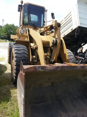 รถตัก CAT  926.  สนใจติดต่อ 081 - 6079515