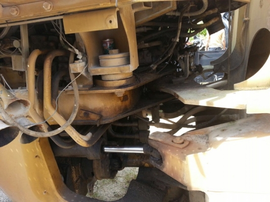 รถตัก CAT  926.  สนใจติดต่อ 081 - 6079515