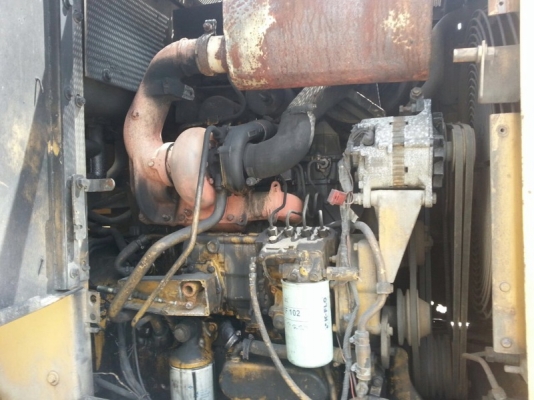 รถตัก CAT  926.  สนใจติดต่อ 081 - 6079515