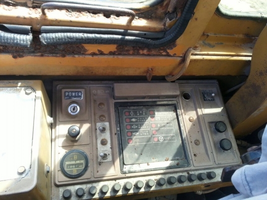 รถตัก CAT  926.  สนใจติดต่อ 081 - 6079515