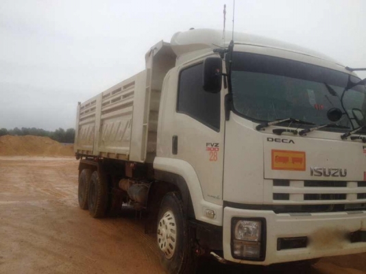 รถอีซูซุ 10 ล้อดั้ม FVZ  300 แรงม้า. ปี 55 - 56  ( มีขาย 3 พ่วง. )  สนใจติดต่อ 081 - 6079515