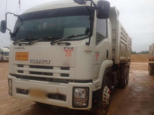 รถอีซูซุ 10 ล้อดั้ม FVZ  300 แรงม้า. ปี 55 - 56  ( มีขาย 3 พ่วง. )  สนใจติดต่อ 081 - 6079515