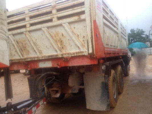 รถอีซูซุ 10 ล้อดั้ม FVZ  300 แรงม้า. ปี 55 - 56  ( มีขาย 3 พ่วง. )  สนใจติดต่อ 081 - 6079515