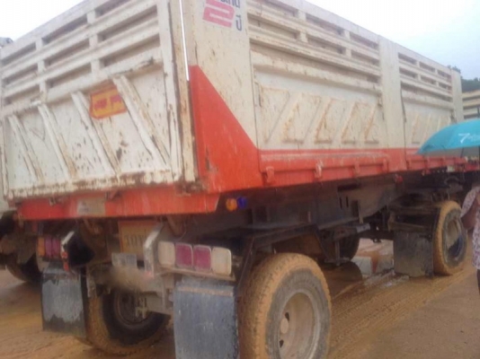 รถอีซูซุ 10 ล้อดั้ม FVZ  300 แรงม้า. ปี 55 - 56  ( มีขาย 3 พ่วง. )  สนใจติดต่อ 081 - 6079515