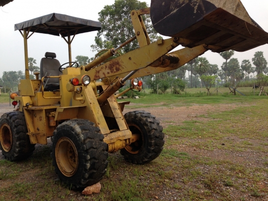 รถตักล้อยาง KOMATSU 507 รถตักล้อยาง KOMATSU 507