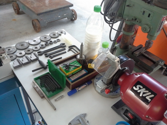 เครื่องกลึงใหม่ 3.5 ฟุต ใช้ไฟบ้าน ขายเหมาพร้อมชุดอุปกรณ์งานกลึงเบื้องต้น เปิดหน้าร้านรับงานกลึงได้เลย เครื่องกลึงใหม่ 3.5 ฟุต ใช้ไฟบ้าน ขายเหมาพร้อมชุดอุปกรณ์งานกลึงเบื้องต้น เปิดหน้าร้านรับงานกลึงได้เลย