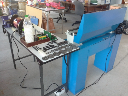 เครื่องกลึงใหม่ 3.5 ฟุต ใช้ไฟบ้าน ขายเหมาพร้อมชุดอุปกรณ์งานกลึงเบื้องต้น เปิดหน้าร้านรับงานกลึงได้เลย เครื่องกลึงใหม่ 3.5 ฟุต ใช้ไฟบ้าน ขายเหมาพร้อมชุดอุปกรณ์งานกลึงเบื้องต้น เปิดหน้าร้านรับงานกลึงได้เลย