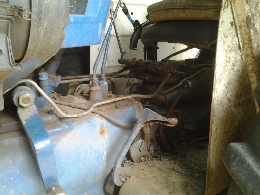 ขายตามสภาพรถไถ6610สภาพดีมีดันหน้ามีพาน7เสื้อลาย