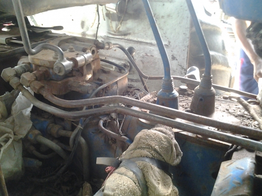 ขายตามสภาพรถไถ6610สภาพดีมีดันหน้ามีพาน7เสื้อลาย