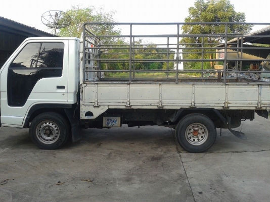 4ล้อขายดีเซ็นถูกรถบ้านมีแอร์เพาเวอร์ยกหัว