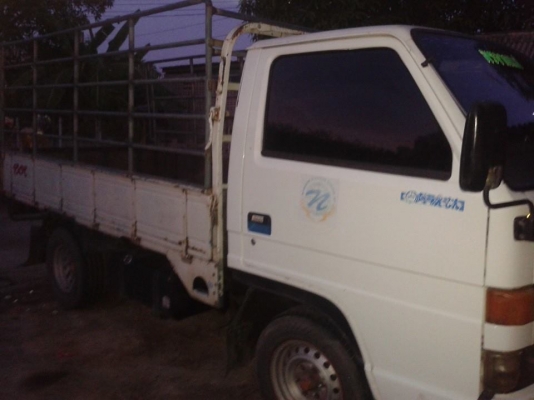 4ล้อขายดีเซ็นถูกรถบ้านมีแอร์เพาเวอร์ยกหัว