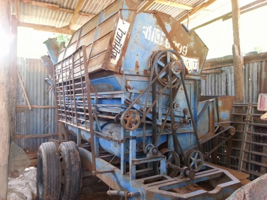 ขายตู้นวดข้าวเกษตรพัฒนา 8ฟุตจัมโบ้ รุ่นไวทันใจ สภาพพร้อมใช้งาน สนใจโทร 090-8588220คุณนะ ID:narong498 หรือ www.truck.in.th/498 หรือfb:ณรงค์ ซื้อขายรถมือสอง(เว็บไซต์ส่วนตัว)