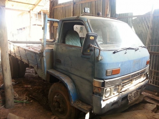 ขายISUZU TL100แรง ช่วงล่างใหญ่Fหน้า-หลัง เครื่องดี แคชซีสวย ขายตามสภาพ มีสโลเกียร์กลาง ทะเบียนเต็ม เอกสารพร้อมโอน สนใจโทร 090-8588220คุณนะ ID:narong498 หรือ www.truck.in.th/498 หรือfb:ณรงค์ ซื้อขายรถมือสอง(เว็บไซต์ส่วนตัว)