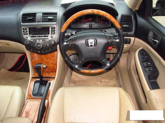 HONDA ACCORD 3.0 V6 I-VTEC AT | 2004 | ราคา 319,000 บาท โทร 0922726669 ตันหยงค่ะ