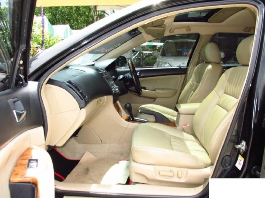 HONDA ACCORD 3.0 V6 I-VTEC AT | 2004 | ราคา 319,000 บาท โทร 0922726669 ตันหยงค่ะ