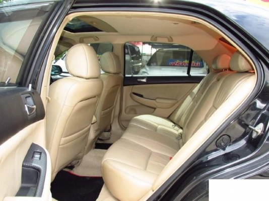 HONDA ACCORD 3.0 V6 I-VTEC AT | 2004 | ราคา 319,000 บาท โทร 0922726669 ตันหยงค่ะ