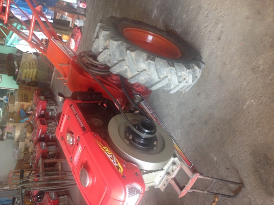 ขายรถไถนาเดินตาม คูโบต้า RT 110  กับโคง ลิ้มจีนเส็ง  3. เกียร์