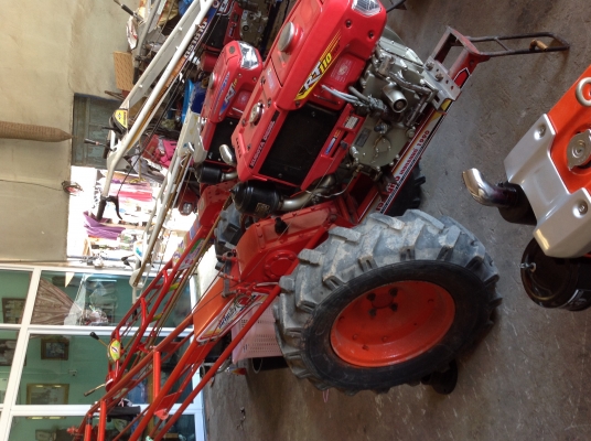 ขายรถไถนาเดินตาม คูโบต้า RT 110 กับโคง ลิ้มจีนเส็ง 3. เกียร์ ขายรถไถนาเดินตาม คูโบต้า RT 110 กับโคง ลิ้มจีนเส็ง 3. เกียร์