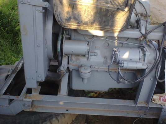 เครื่องปั่นไฟเยอรมัน 40 กิโลเป็นชุดเดิมๆครับ เครือง ขนาด 4  สูบเยอรมัน  และไดเยอรมันทั้งชุดขนาด 40 กิโล โหลดได้ถึง 60 กิโลครับ  สภาพพร้อมใช้งานครับ  ราคานี้คุ้มมากครับ