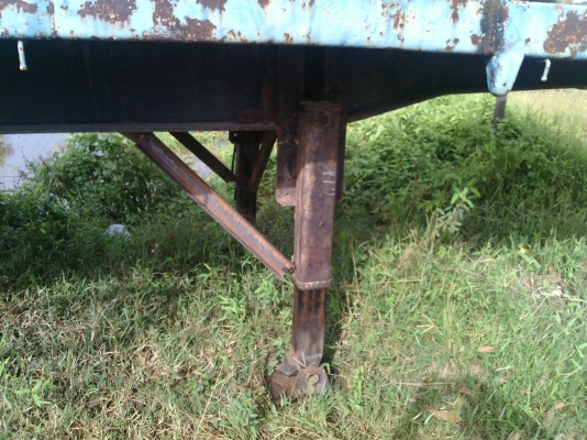 หางพื้นเรียบPANUS 2คานยาว12ม.สภาพดีพร้อมใช้ คัสซี 45 (ใช้งานอยู่)ช่วงล่างแน่น คัสซีสวย..