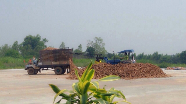 ขายที่ดินพร้อมสิ่งปลูกสร้าง เป็นลานมัน ที่ดิน 6 ไร่ ติดถนนใหญ่ มีโฉนด ขายที่ดินพร้อมสิ่งปลูกสร้าง เป็นลานมัน ที่ดิน 6 ไร่ ติดถนนใหญ่ มีโฉนด