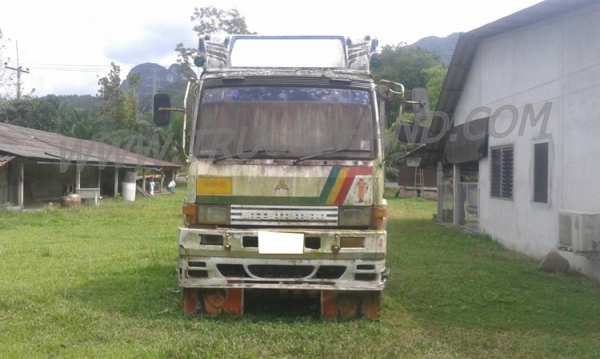 ขายยกชุด รถบรรทุก 10 ล้อ หัวลาก+ หางพื้นเรียบ 2 เพลา สามมิตร ขายยกชุด รถบรรทุก 10 ล้อ หัวลาก+ หางพื้นเรียบ 2 เพลา สามมิตร