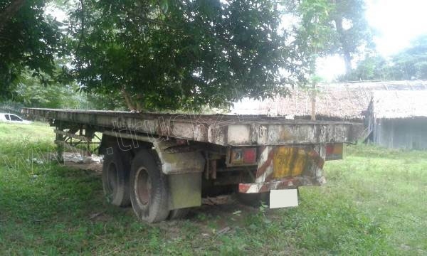 ขายยกชุด รถบรรทุก 10 ล้อ หัวลาก+ หางพื้นเรียบ 2 เพลา สามมิตร ขายยกชุด รถบรรทุก 10 ล้อ หัวลาก+ หางพื้นเรียบ 2 เพลา สามมิตร