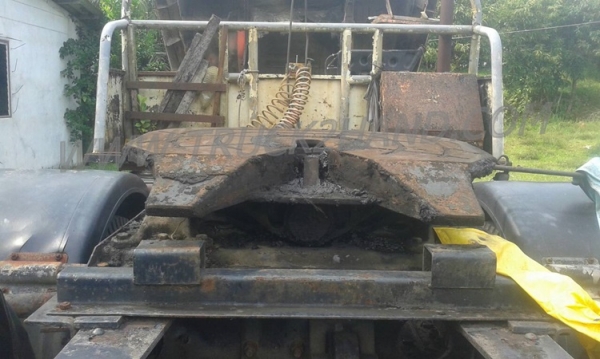 ขายยกชุด รถบรรทุก 10 ล้อ หัวลาก+ หางพื้นเรียบ 2 เพลา สามมิตร ขายยกชุด รถบรรทุก 10 ล้อ หัวลาก+ หางพื้นเรียบ 2 เพลา สามมิตร