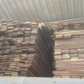 ไม้พื้นมะค่าหน้า 4 รางลิ้นไม้เก่าสภาพสวยๆครับไม้มะค่าเก่ารางลิ้นสวยๆรับหน้า 4  นิ้ว หนา 2 ซ.ม กว่า เป็นไม้พื้นครับ  ราคาตารางเมตรละ 950 บาทครับราคานี้คุ้มครับ