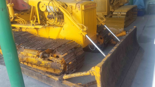 ขาย แทรคเตอร์ Komatsu เกียร์ออโต้ พร้อมใช้