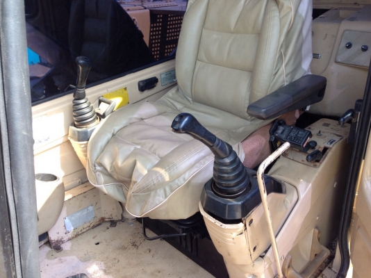 ขายรถแมคโครCAT320V2 สภาพพร้อมใช้ สนใจติดต่อ คุณ บอย085-156-2314 ขายรถแมคโครCAT320V2 สภาพพร้อมใช้ สนใจติดต่อ คุณ บอย085-156-2314