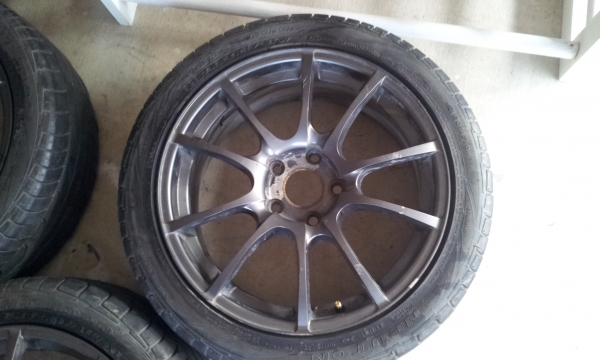 ขายล้อแม็กขอบ 17 5รู 114.3 พร้อมยางสภาพพอใช้