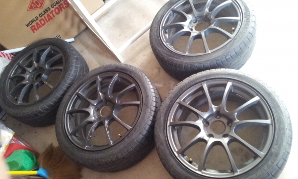 ขายล้อแม็กขอบ 17 5รู 114.3 พร้อมยางสภาพพอใช้