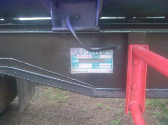 ขายรถบรรทุกน้ำเชื่อม FM3M จำนวน 2 พ่วง