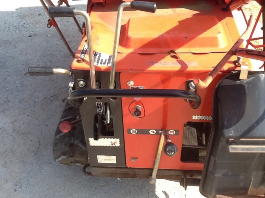 รถนวดข้าวMitsubishi mh450 สภาพดีพร้อมใช้ราคาถูก